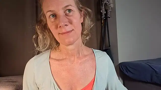 Lola Belgium online show from 14, 7, 2026