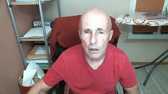 Snapshot of olibrius71 chatting on 1, 3, 2026 olibrius71 online show from 1, 3, 2026