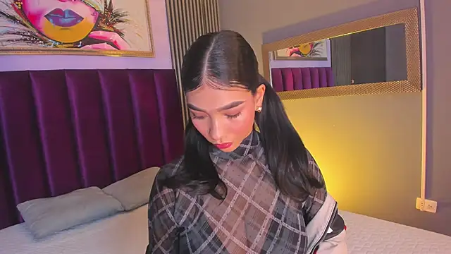 LauraAristizabal online show from 28, 7, 2026