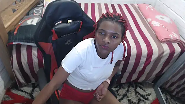 sexyjustin202 online show from 5, 2, 2025