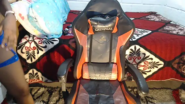 sexyjustin202 online show from 27, 6, 2026