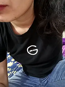 CuteSarikaLIVE online show from 28, 2, 2025