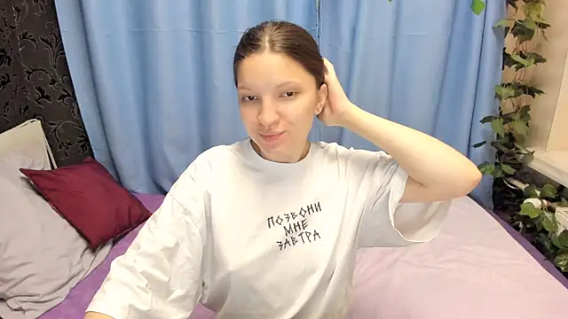 MelaniGrand online show from 9, 9, 2025