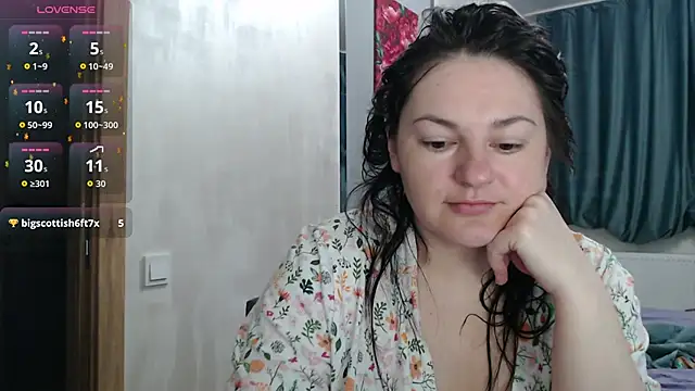 Stacy Davice online show from 2, 11, 2025