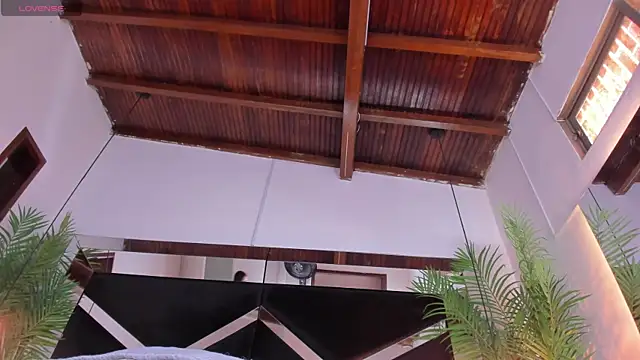 Snapshot of candy_sweet_ chatting on 5, 3, 2025 candy sweet  online show from 5, 3, 2025