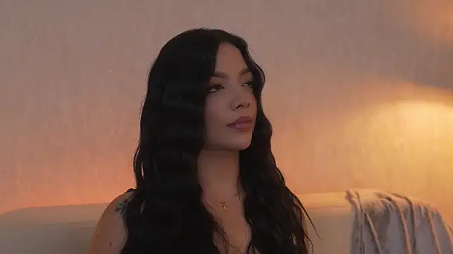 sarah hiill online show from 11, 3, 2026