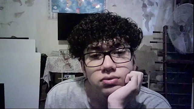 Snapshot of Emv2 chatting on 18, 2, 2026 Emv2 online show from 18, 2, 2026