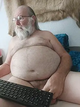 Snapshot of SexySantaC chatting on 4, 8, 2026 SexySantaC online show from 4, 8, 2026