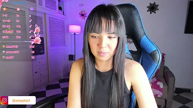 Miss Nicole online show from 29, 12, 2024