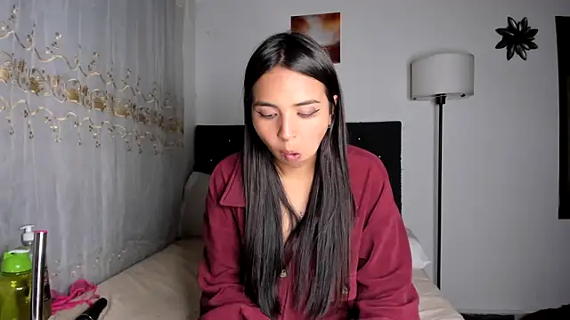 Miss Nicole online show from 8, 2, 2025