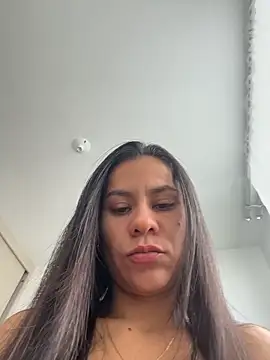 Snapshot of Reggie-Liam chatting on 5, 3, 2026 Reggie-Liam online show from 5, 3, 2026