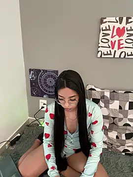 SophiaMelissa online show from 9, 4, 2026