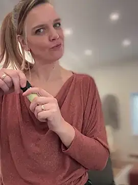 Suesse Schnitte online show from 31, 1, 2025