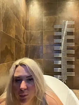 Bustyblondebabe32 online show from 29, 11, 2025