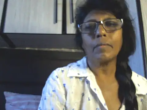 MsAttitude online show from 4, 5, 2026
