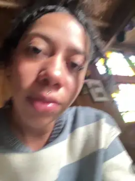 Miley and Vash online show from 5, 3, 2026