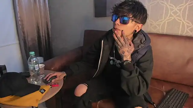 AcidMilo online show from 12, 12, 2024