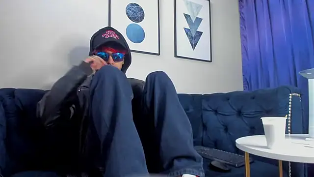 AcidMilo online show from 30, 12, 2024