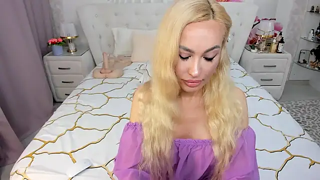 Snapshot of HottieSweetBritney chatting on 15, 7, 2026 HottieSweetBritney online show from 15, 7, 2026
