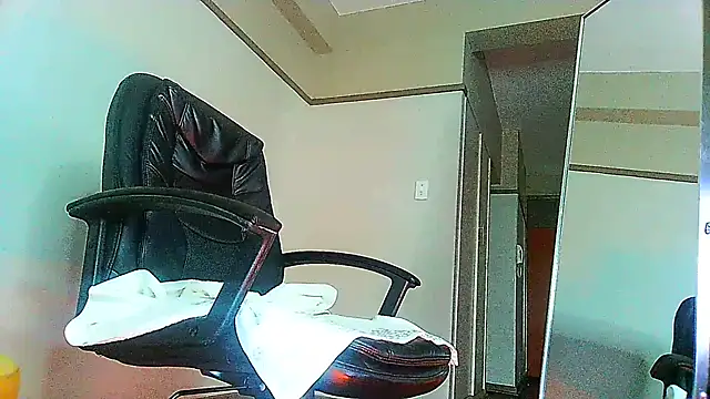 Snapshot of Charlie-Crawford chatting on 19, 3, 2025 Charlie-Crawford online show from 19, 3, 2025