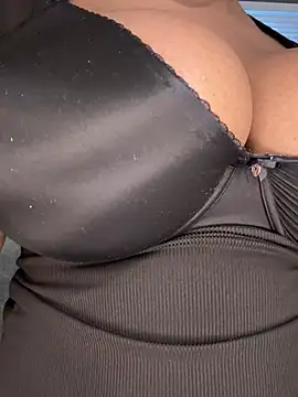 Snapshot of 1Topgyal chatting on 27, 1, 2025 1Topgyal online show from 27, 1, 2025