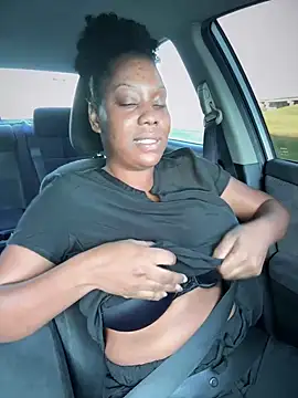 Snapshot of 1Topgyal chatting on 2, 10, 2025 1Topgyal online show from 2, 10, 2025