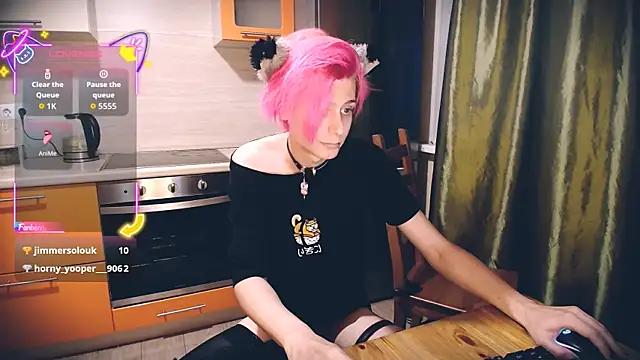 Littlepinkcat online show from 31, 7, 2026