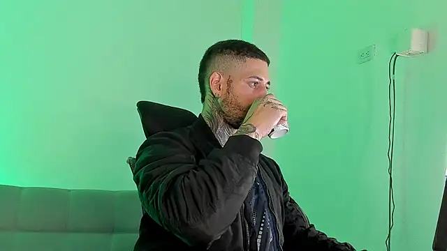  jamesleandros1 online show from 5, 8, 2026