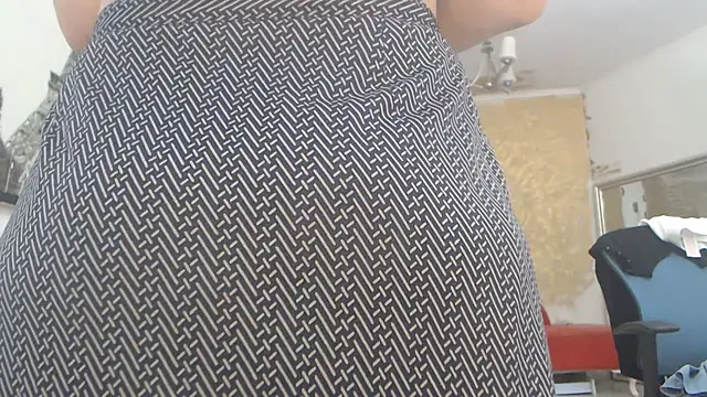 AnnaBellaLuckyXOXO online show from 10, 7, 2026
