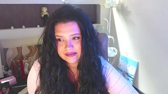 Snapshot of Malika_uAngel chatting on 11, 6, 2026 Malika uAngel online show from 11, 6, 2026