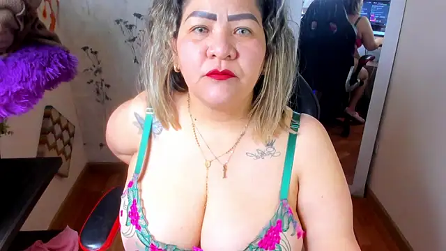 Dalessa Bigtits online show from 10, 3, 2025