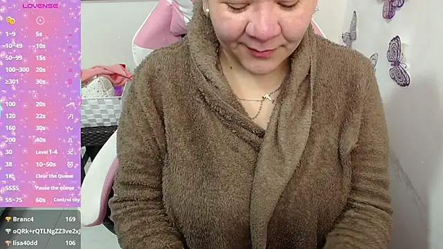 Dalessa Bigtits online show from 19, 11, 2025
