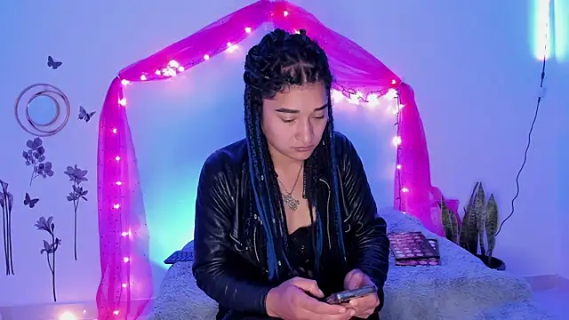 Snapshot of Eva_Lee_ chatting on 21, 1, 2025 Eva Lee  online show from 21, 1, 2025