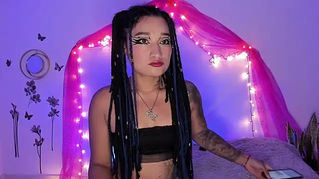 Snapshot of Eva_Lee_ chatting on 25, 1, 2025 Eva Lee  online show from 25, 1, 2025