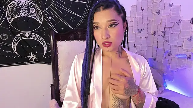 Snapshot of Eva_Lee_ chatting on 13, 9, 2025 Eva Lee  online show from 13, 9, 2025