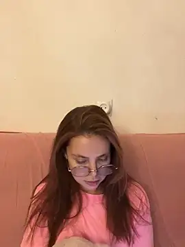 Snapshot of lovebellagrey chatting on 22, 12, 2025 lovebellagrey online show from 22, 12, 2025