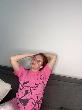 Snapshot of lovebellagrey chatting on 8, 4, 2026 lovebellagrey online show from 8, 4, 2026