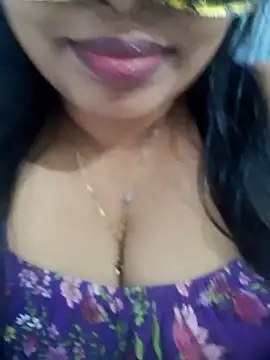 Snapshot of chubby_wife chatting on 22, 10, 2025 chubby wife online show from 22, 10, 2025