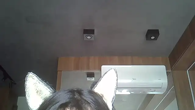 Skinny-Kitten online show from 1, 2, 2026
