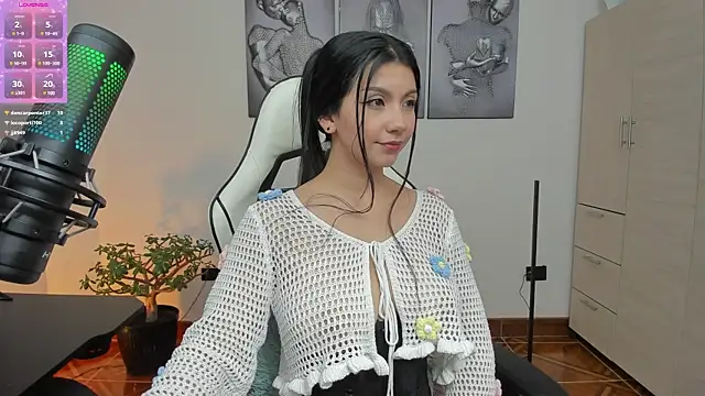 Gisell1501997 online show from 21, 2, 2025