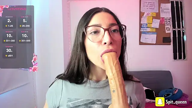 Spit queen online show from 18, 5, 2026