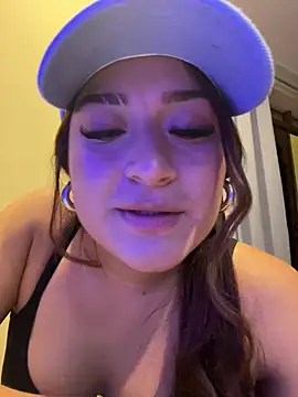 Snapshot of LuceroRm chatting on 25, 6, 2026 LuceroRm online show from 25, 6, 2026