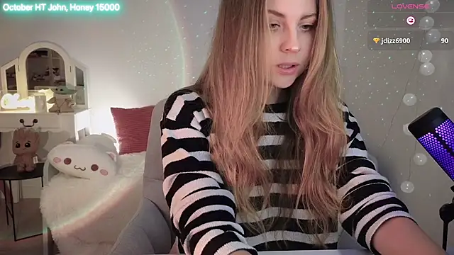 ImKeira online show from 10, 10, 2025