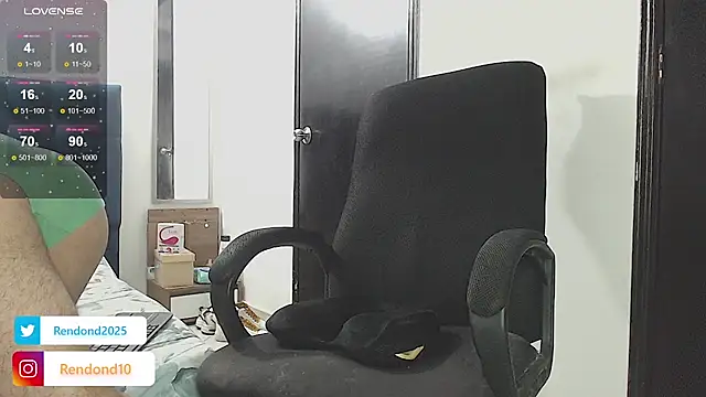 Snapshot of danielconor_26 chatting on 4, 10, 2025 danielconor 26 online show from 4, 10, 2025