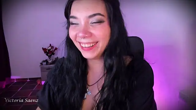 victoriaasaenz  online show from 9, 5, 2026