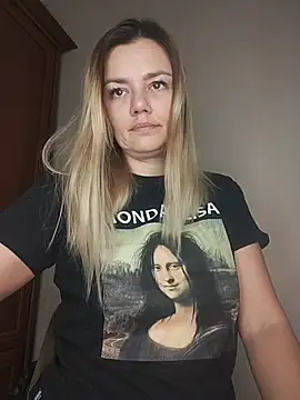 KrissSexi online show from 15, 11, 2025