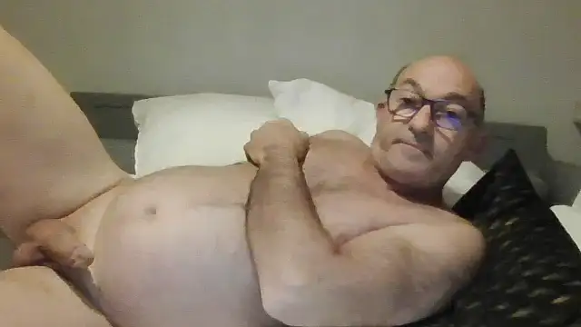 chrichri38xh online show from 13, 2, 2025