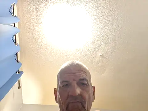 Snapshot of bigmack8810 chatting on 29, 10, 2025 bigmack8810 online show from 29, 10, 2025