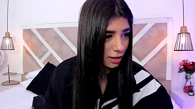 Snapshot of ZiaCalifa chatting on 25, 5, 2026 ZiaCalifa online show from 25, 5, 2026