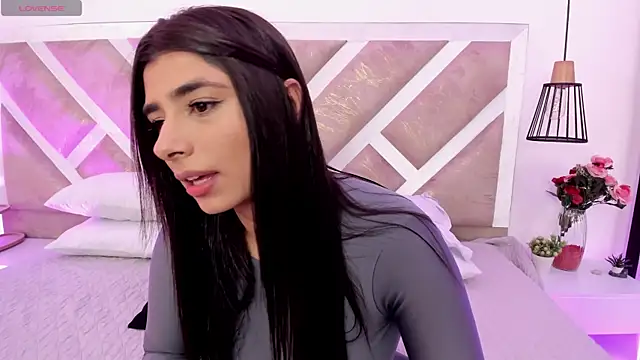 Snapshot of ZiaCalifa chatting on 10, 7, 2026 ZiaCalifa online show from 10, 7, 2026